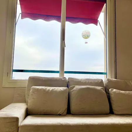 With Eiffel Tower And Seine View Bleriot Apartmán